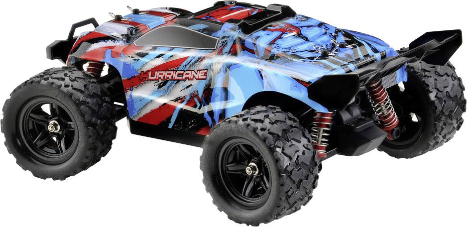 Ein blau-rotes ferngesteuertes Auto mit der Aufschrift 'Hurricane' auf der Seite, hat große Räder und sportliches Design.