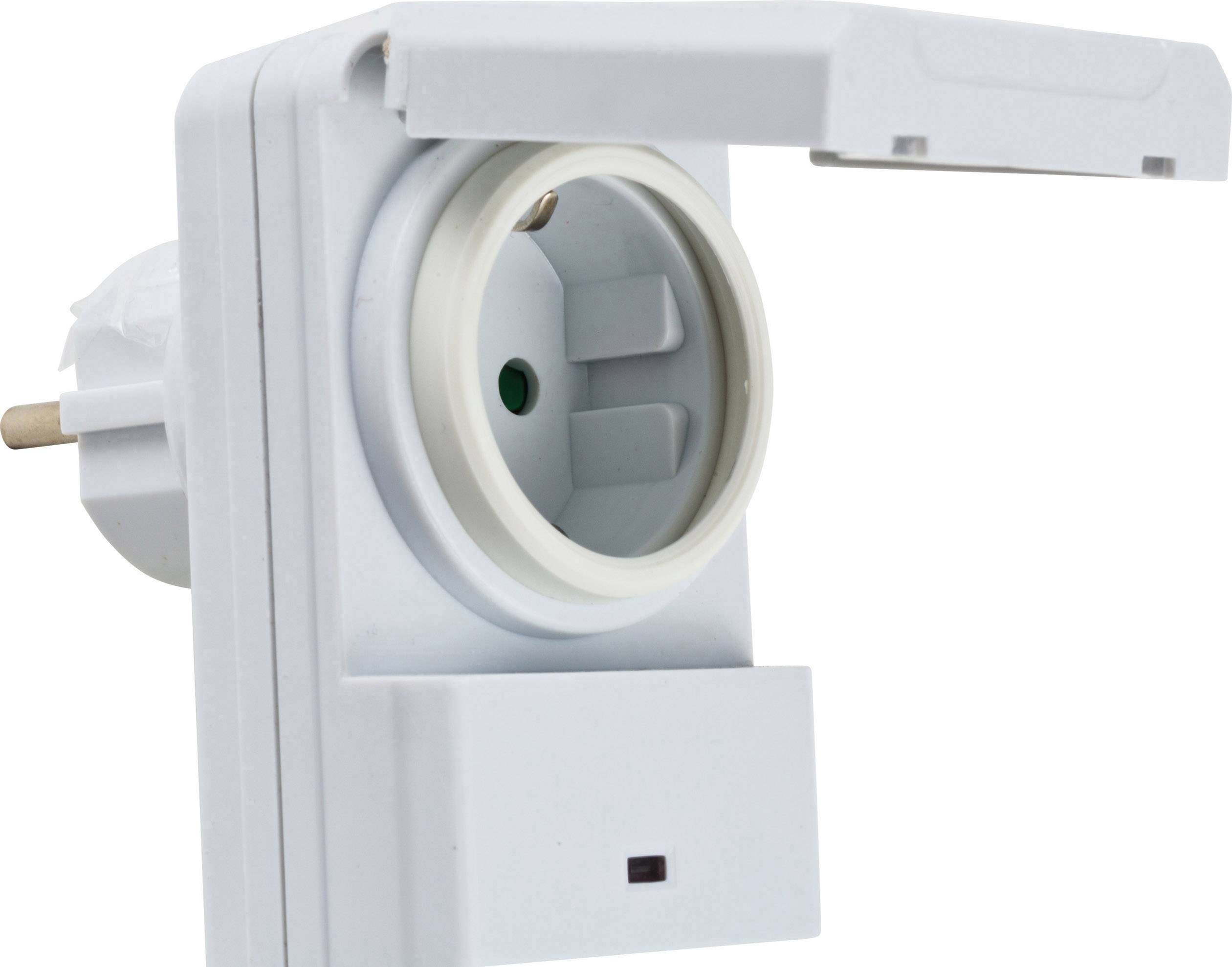 Weiße Steckdose mit Klappdeckel, europäischer Typ. Sie zeigt einen Schutz für Außenanwendungen. Hintergrund neutral.