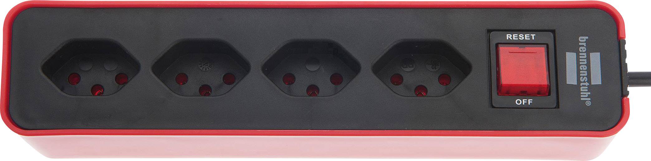 Eine rote Mehrfachsteckdose mit vier Steckplätzen und einem Ein-/Ausschalter, der auf 'Off' steht, nebeneinander angeordnet.