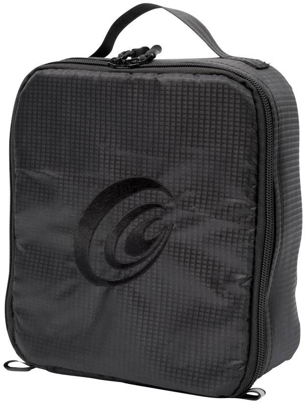 Schwarze, rechteckige Tasche mit Reißverschluss, Trageschlaufe und dezentem Logo auf der Vorderseite. Geeignet für Reisen oder Aufbewahrung.