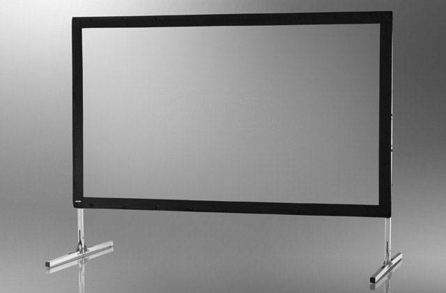 Leinwand mit schwarzem Rahmen und stabilen Standfüßen, aufgestellt auf grauem Hintergrund. Ideal für Projektionen oder Präsentationen.