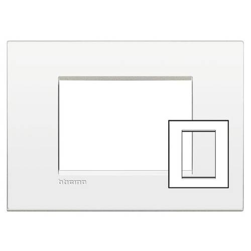 Legrand Rahmen Living&Light Weiß LNC4826BN 1 St.
