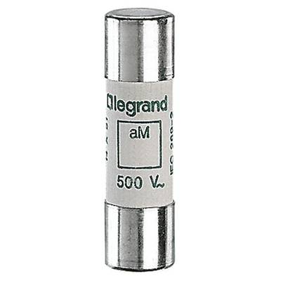 'Sicherung mit der Aufschrift "Legrand, aM, 500 V". Hauptsächlich zur Absicherung von elektrischen Schaltkreisen genutzt.'