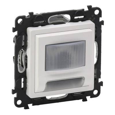 Bewegungsmelder an einer Wandmontage, geeignet für automatische Lichtsteuerung in Innenräumen. Rechteckiges Design mit weißem Gehäuse.