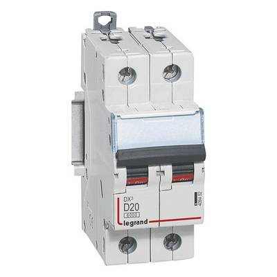 Ein zweipoliger Schutzschalter, Typ DX3 D20, von Legrand, dient zur Unterbrechung des Stromkreises bei Überlast oder Kurzschluss.
