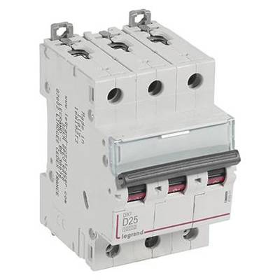 'Unterbrecher mit drei Schaltern und Beschriftung 'D25', geeignet für elektrische Schutzmaßnahmen in Gebäuden.'