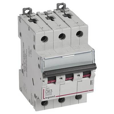 Ein dreipoliger Leitungsschutzschalter, grau, mit gekennzeichneten Schaltern und Beschriftung 'Legrand DX3 D63'.