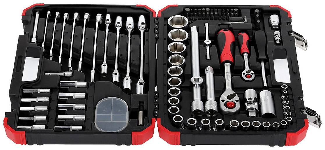 Ein geöffneter Werkzeugkoffer enthält diverse Schraubenschlüssel, Ratschen, Steckschlüssel und Bits.