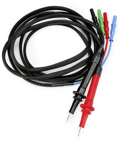 Messleitungen mit Krokodilklemmen in Schwarz, Rot, Blau und Grün. Verwendet für elektrische Tests und Messungen.