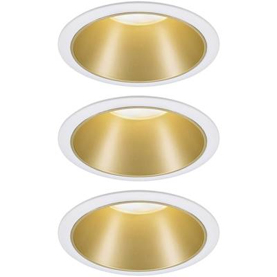 Goldene Deckenleuchten in dreifacher Anordnung, die ein warmes Licht nach unten abstrahlen.