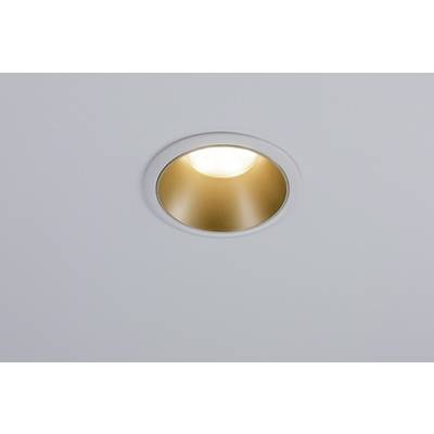 In der Decke eingebautes, rundes, goldfarbenes Deckenlicht, das eingeschaltet ist.