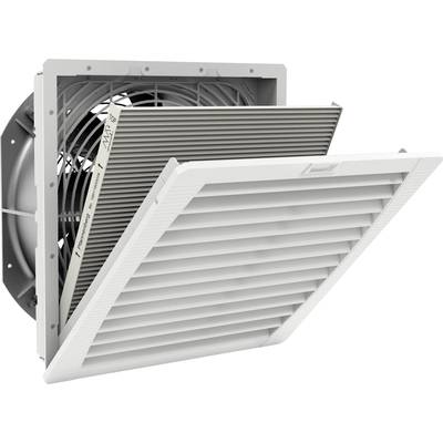 Ein geöffneter Luftfilter und Ventilator in einem Lüftungssystem, zeigt ein auswechselbares Filterelement.