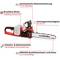 'Kettensäge mit automatischer Kettenschmierung, brushless Motor, 15 m/s Kettengeschwindigkeit und werkzeuglosem Schwert- & Kettenwechsel.'