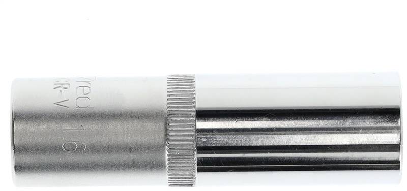 Metallische Stecknuss mit Riffelung in der Mitte und Glanzoberfläche.