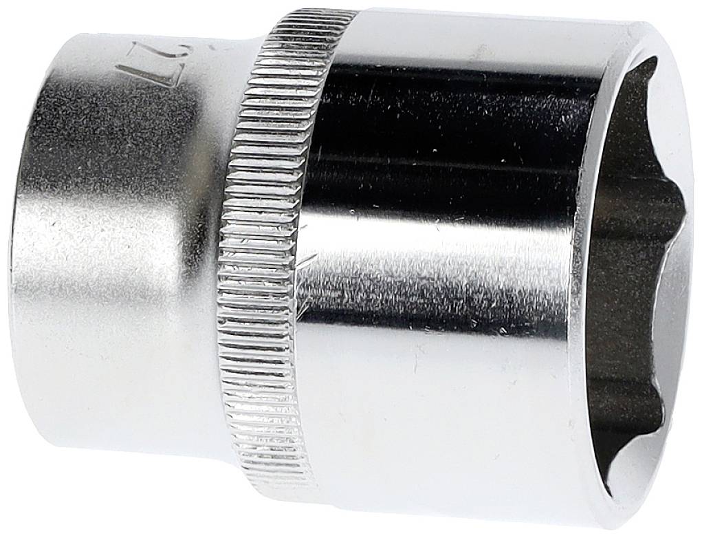 Metallische Sechskant-Stecknuss, Größe 17 mm, mit geriffelter Oberfläche für besseren Halt, typisch für Werkzeugsätze.