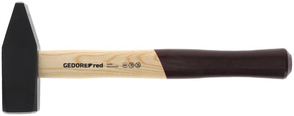 Ein Hammer mit braunem Holzgriff und schwarzem Kopf. Seitenansicht, Marke 'GEDORE red'.