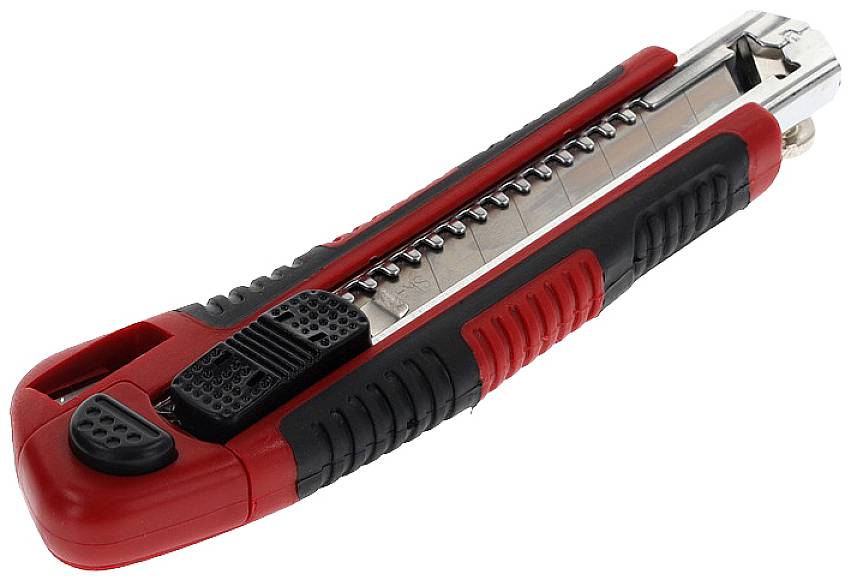 Ein rotes und schwarzes Teppichmesser mit ausfahrbarer Klinge, das üblicherweise zum Schneiden von Materialien verwendet wird.