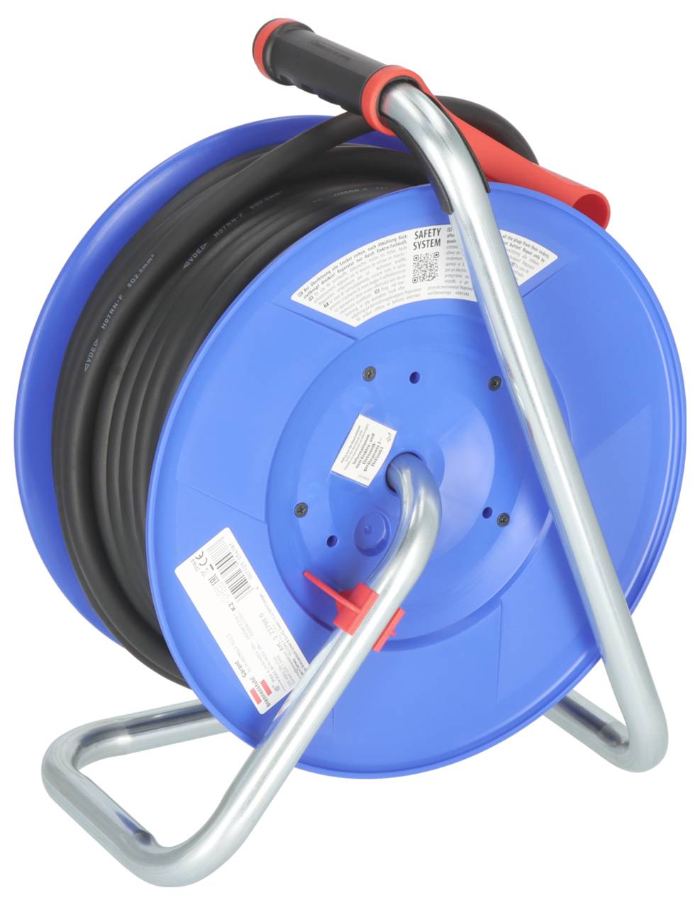 Eine blaue Kabeltrommel mit schwarzem Kabel auf einem silbernen Gestell. Oben am Griff ein roter Tragebügel.