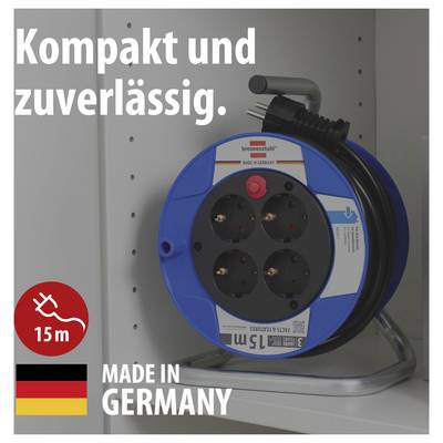 Blaue Kabeltrommel mit vier Steckdosen und 15 m Kabel; Werbetext 'Kompakt und zuverlässig.' sowie Hinweis 'Made in Germany'.