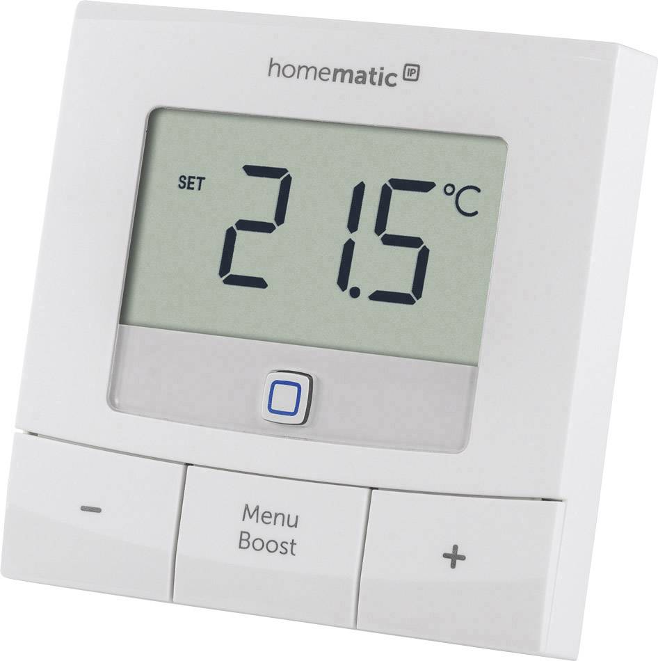 Ein digitales Raumthermostat zeigt die Temperatur '21,5°C' an, mit Tasten für Menü, Boost und Temperaturanpassung.