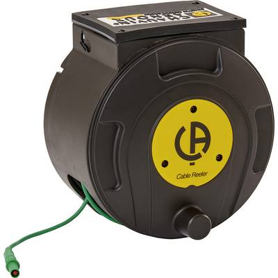 Ein schwarzer Kabelaufroller mit gelbem Logo auf der Vorderseite. Ein grünes Kabel ist teilweise herausgezogen.