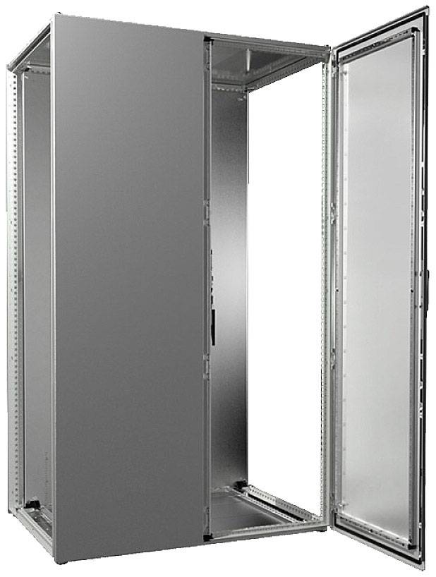 Ein offener, leerer Metallschrank mit einer Tür zeigt seine Struktur und Innenraum, geeignet für die Unterbringung elektronischer Geräte.