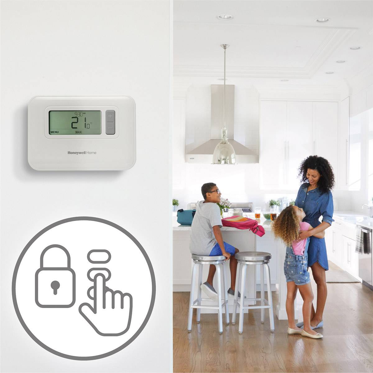 Ein Thermostat an der Wand zeigt 21 Grad Celsius. Daneben eine Küche mit einer Frau und zwei Kindern. Eines der Kinder sitzt auf einem Hocker.