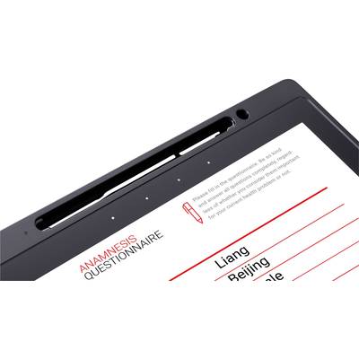 Ein Tablet zeigt einen 'Anamnesis Questionnaire'. Nutzer wird gebeten, wichtige Gesundheitsinformationen auszufüllen.