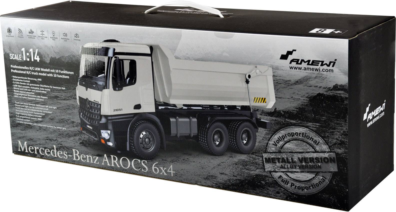 'Mercedes-Benz AROCS 6x4' Modell-Lkw auf Verpackung vor grauem Hintergrund gezeigt. Maßstab 1:14, Metallversion.