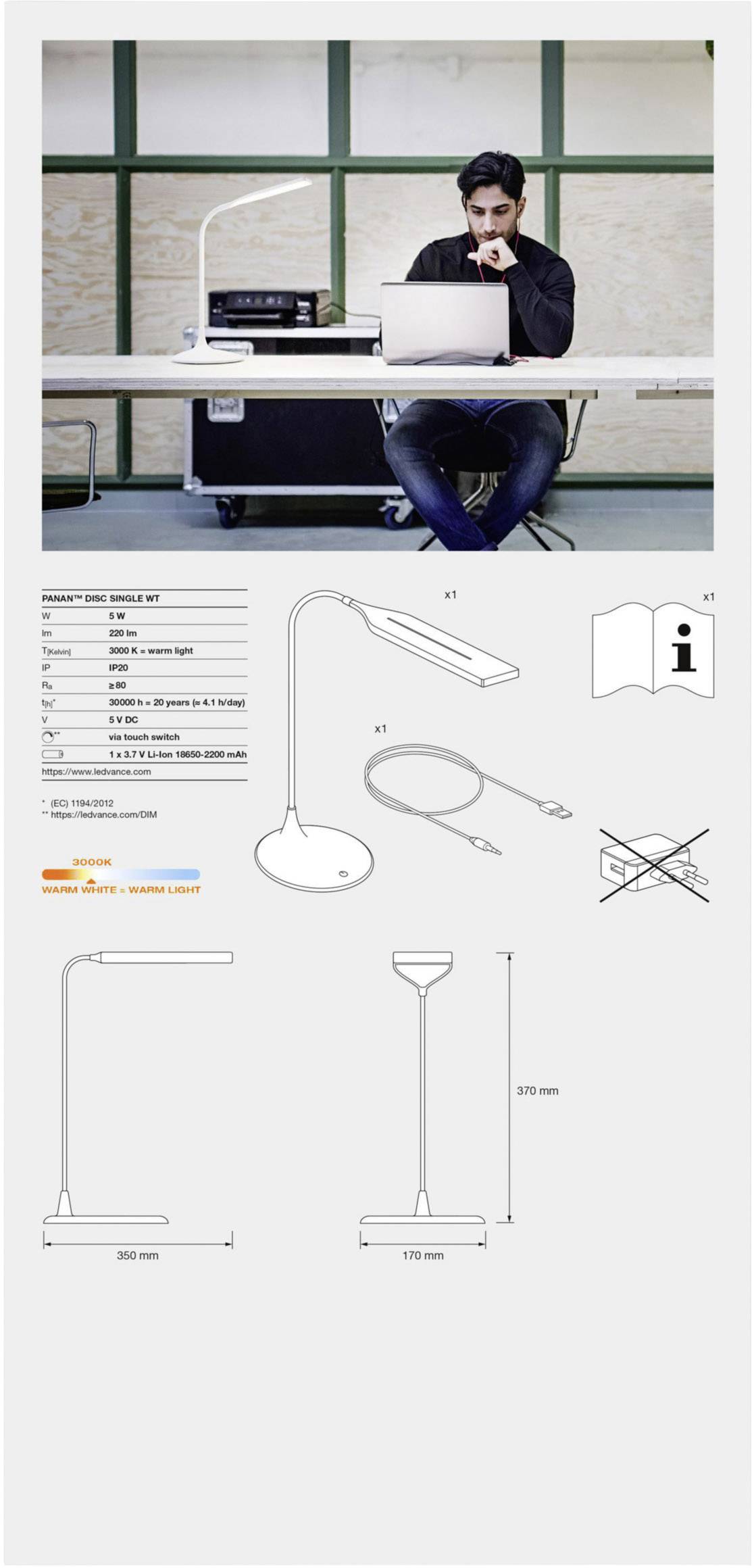 Eine Person sitzt an einem Tisch mit einem Laptop. Darunter technische Zeichnungen und Maße einer Tischlampe mit USB-Anschluss.