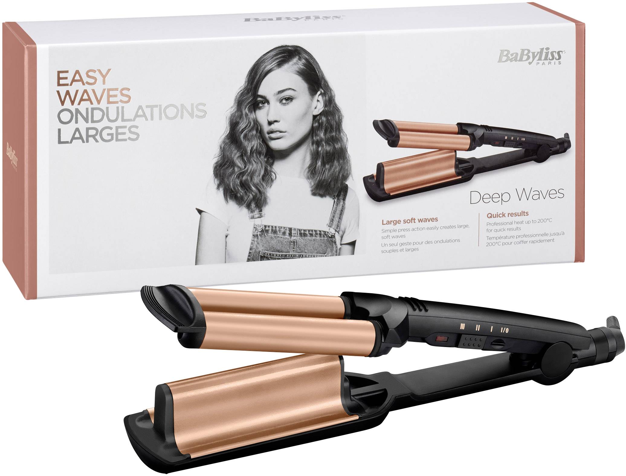 Verpackung eines Haarglätters von BaByliss, Modell 'Deep Waves'. Bild einer Frau mit welligem Haar. Hauptmerkmale: Große, weiche Wellen.