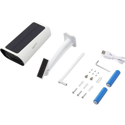 Solarbetriebene Sicherheitskamera mit Wandhalterung, USB-Kabel, Schrauben, und zwei blauen Batterien. Ideal für Outdoor-Überwachung.