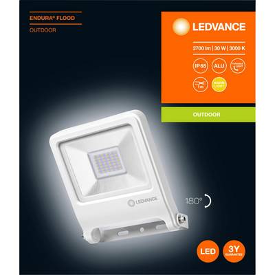 Flutlicht von LEDVANCE, 30W, hohe Wasserdichtigkeit (IP65), für den Außenbereich. Farbtemperatur 3000K, warmweißes Licht.