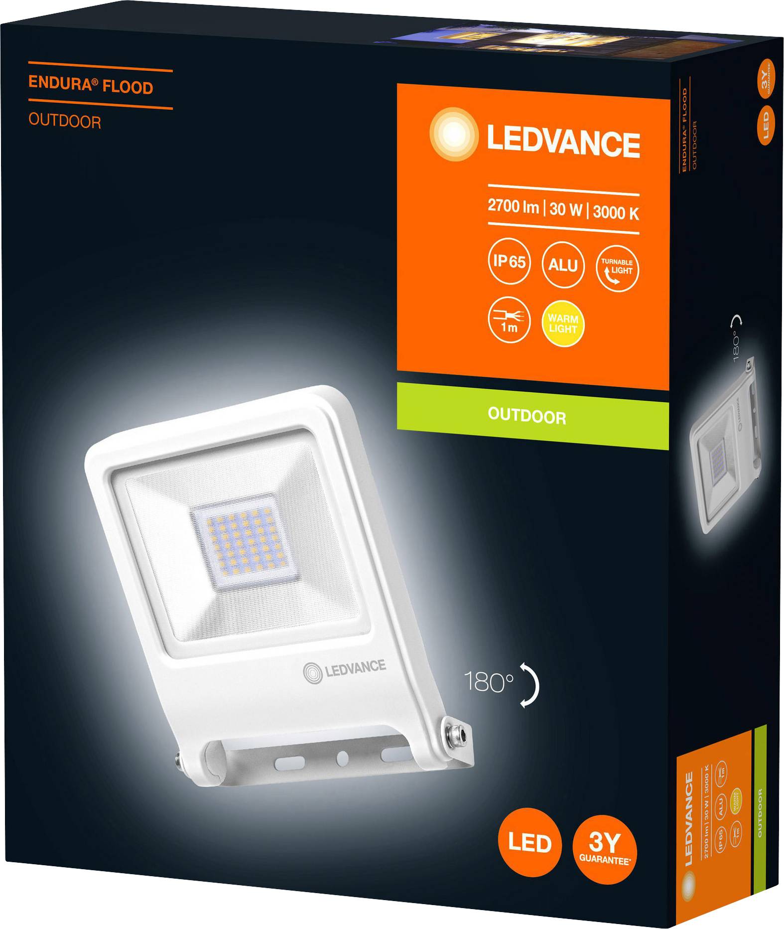 'Verpackung einer LEDVANCE LED-Lampe für den Außenbereich, 2700 lm, 30 W, 3000 K. IP65 Schutz, 180 Grad Abstrahlwinkel, 3 Jahre Garantie.'