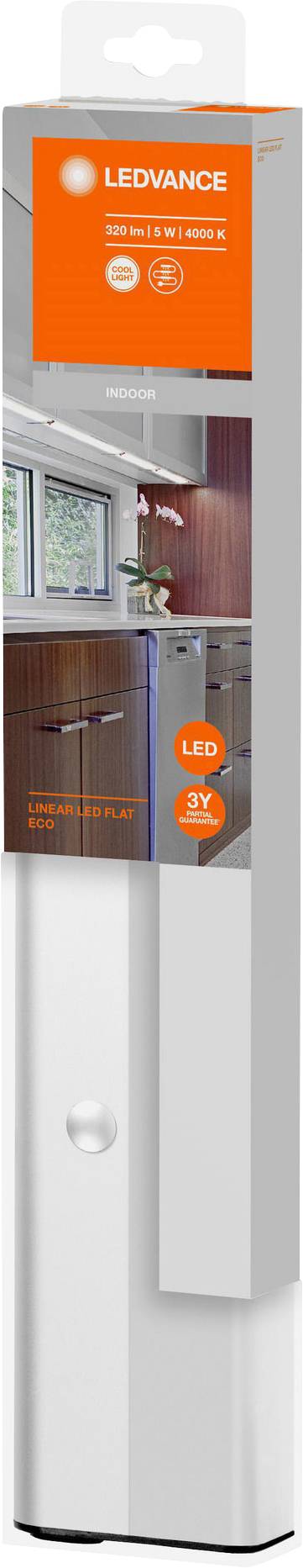 Verpackung einer LED-Leuchte von LEDVANCE. Abgebildet ist eine Küche mit der eingesetzten Leuchte. Aufschrift: 'LED, warmweiß, 3W'.