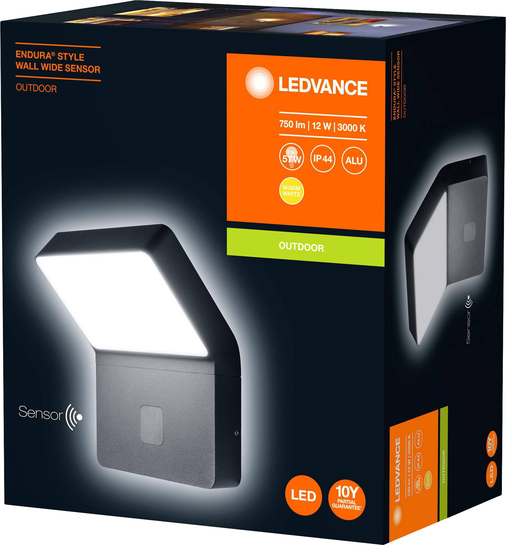 Verpackung einer LED-Außenwandleuchte mit Sensor von Ledvance. Merkmale: 750 Lumen, 12 W, 3000 K, IP44. Energieeffizient.