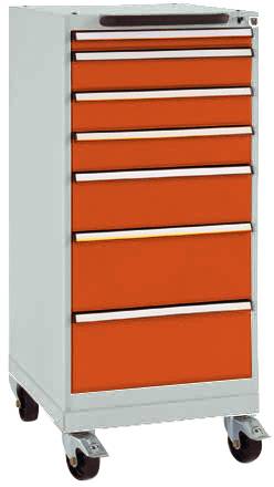 Ein rollbarer, hoher Metallschrank mit sieben orangefarbenen Schubladen und schwarzen Griffen. Ideal für Werkzeuge und Lagerung.