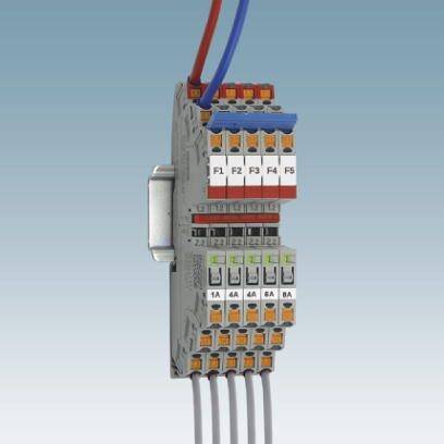 Mehrpolige Klemme mit mehrfarbigen Kabeln, beschrifteten Schaltern 'F1' bis 'F6' und Sicherungen. Verbindet Stromkreise in elektronischen Anlagen.