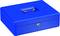 Blaue Geldkassette mit Tragegriff und Schloss auf der Vorderseite, auf weißem Hintergrund.