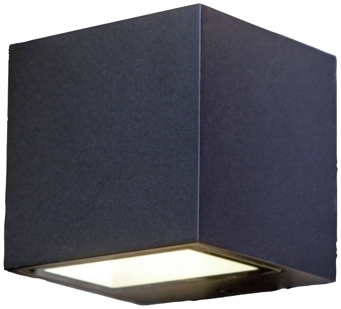 Schwarze, würfelförmige Außenleuchte aus Metall, beleuchtet den Bereich darunter.