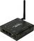Ein schwarzer WLAN-Router mit drei Ethernet-Ports, einer Antenne und mehreren Statusleuchten, darunter eine Betriebsanzeige.