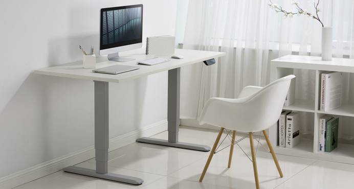 Höhenverstellbare Schreibtische für flexibles Arbeiten