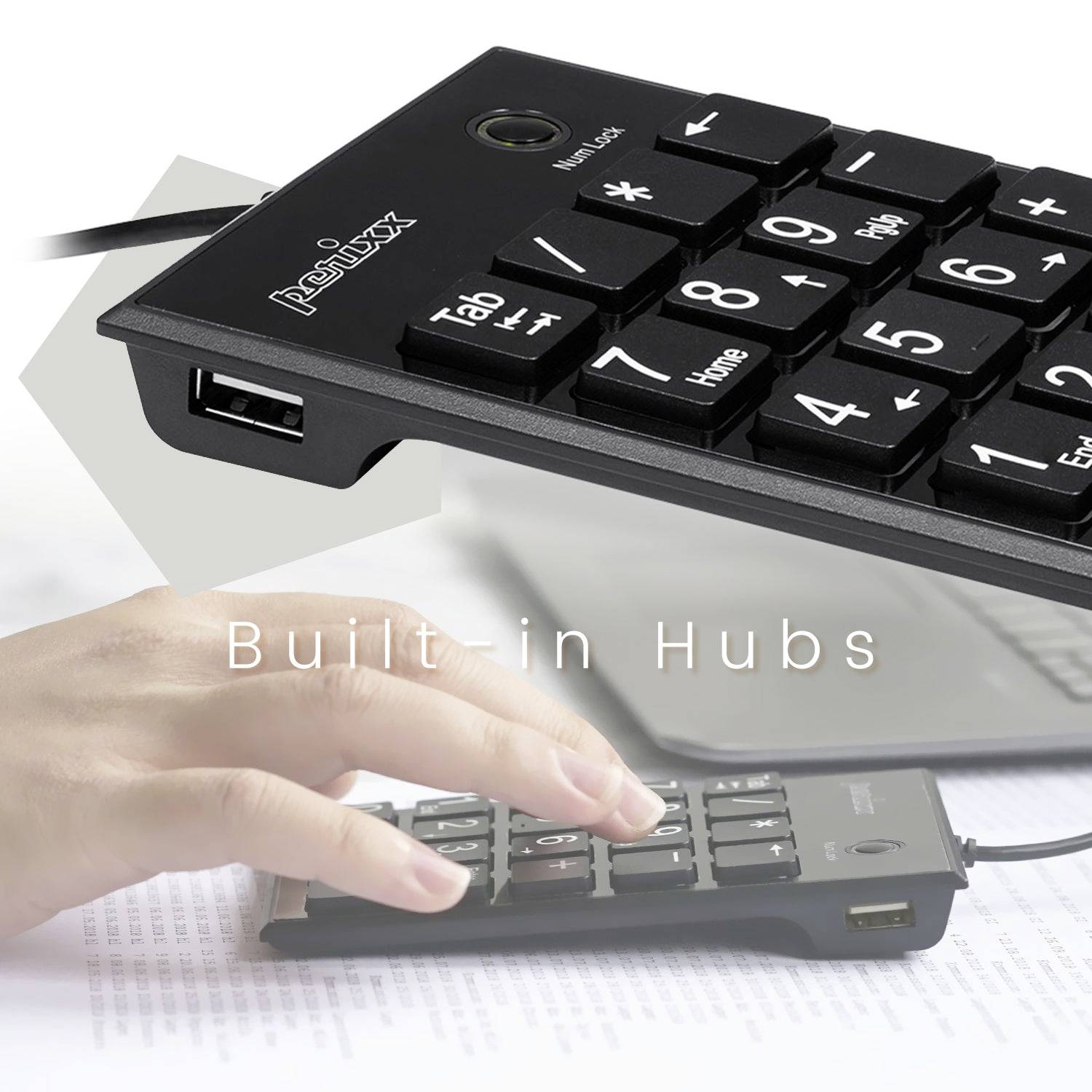 Externe numerische Tastatur mit integriertem Hub. 'Built-in Hubs' Text darauf, verbunden mit einem Laptop, zeigt eine Hand beim Tippen.