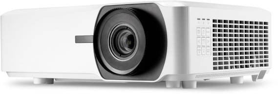 Weißer Multimedia-Projektor mit sichtbarer Linse, Lüftungsschlitzen und Bedienfeld. Geeignet für Präsentationen und Heimkino.