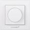 Ein smarter Lichtschalter der Marke 'homematic IP', quadratisch in Weiß mit einem zentralen runden Knopf, geeignet zur Hausautomatisierung.