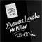 Auf einer schwarzen Tafel stehen handgeschrieben: 'Business Lunch Mr. Miller 13:00h'. Oben links klebt eine Notiz: 'Team meeting 15:30h'.