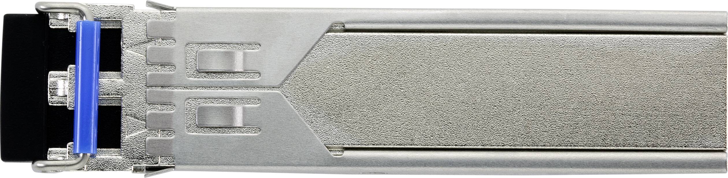 Ein metallisches SF-Transceiver-Modul in Nahaufnahme. Es wird zur Erweiterung von Netzwerkschnittstellen in Kommunikationsgeräten verwendet.