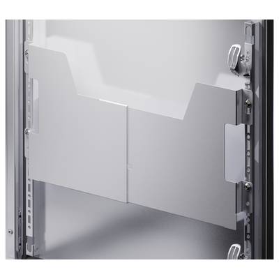 Metallplatte in einem Schrank montiert, verwendet als Trennwand oder Stabilisator.