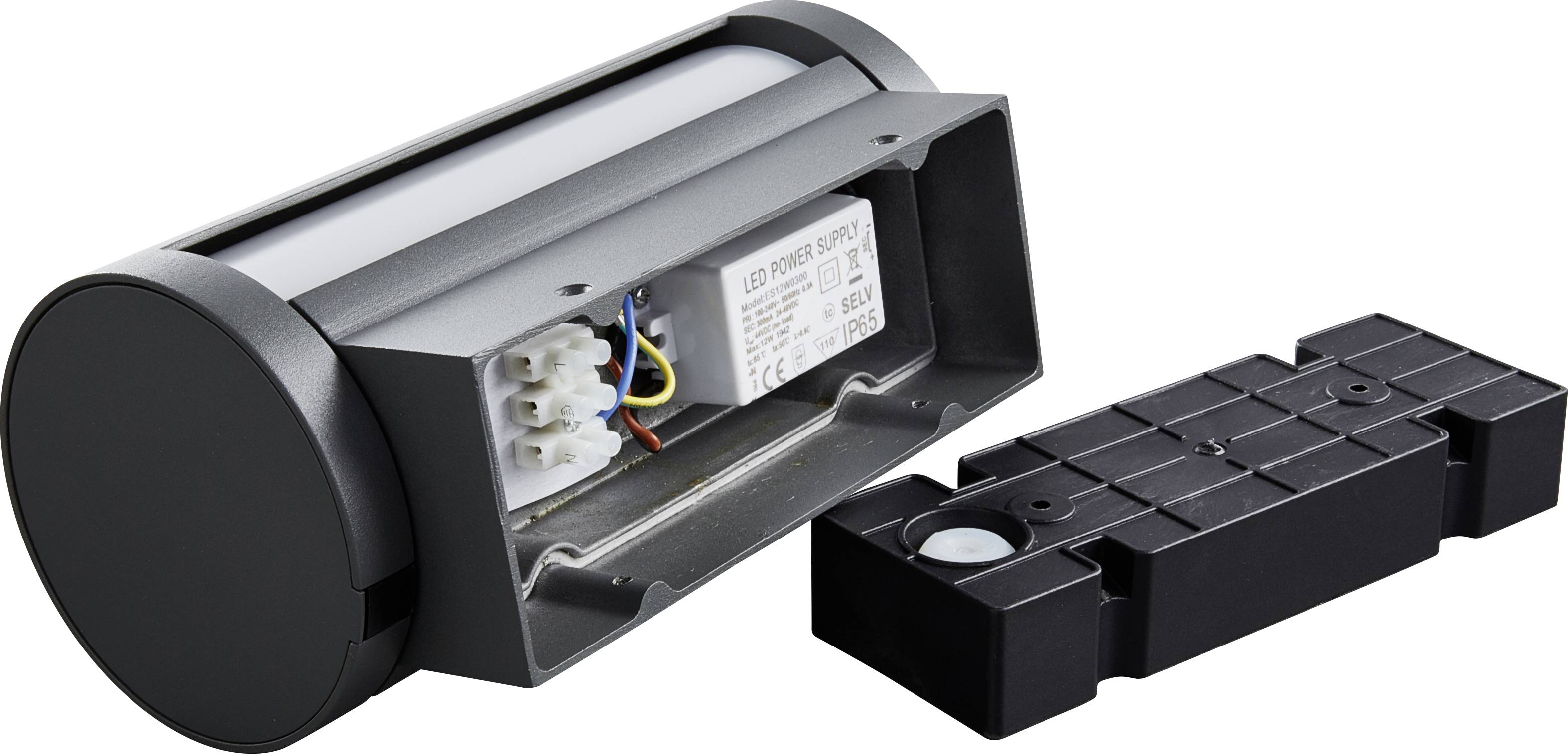 Wandleuchte in Zylinderform mit abnehmbarem Abdeckgehäuse, zeigt interne Verdrahtung und LED-Netzteil sichtbar.