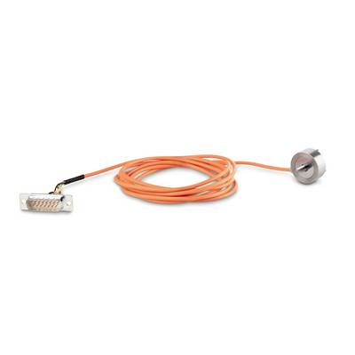 Ein orangefarbenes Kabel verbindet einen rechteckigen Stecker mit einem zylindrischen Sensor. Das Setup dient zur Datenübertragung.